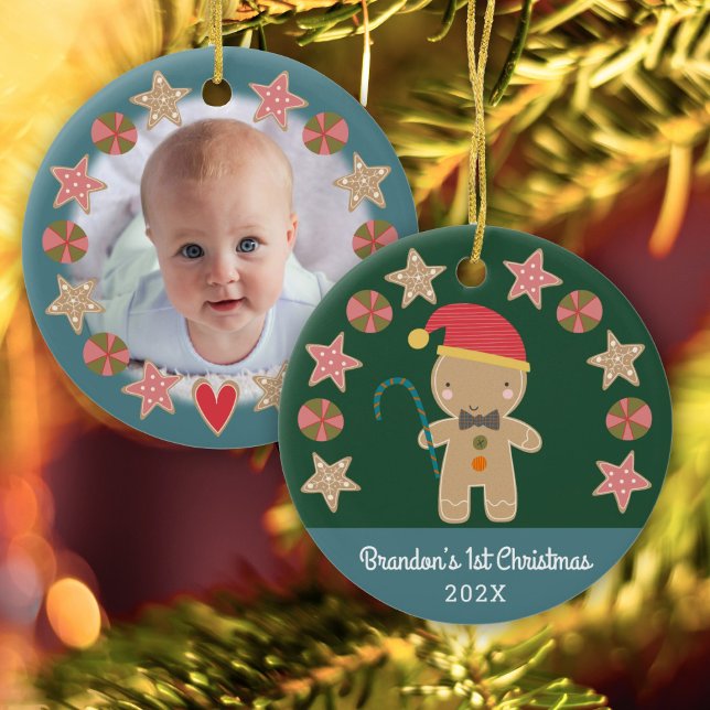 Baby Foto First Christmas Gingerbrot Boy Green Keramik Ornament (Von Creator hochgeladen)