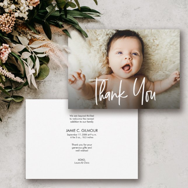 Baby Foto Moderne Handschrift Geburtshilfe danke (Modern handlettering script thank you baby shower birth announcement card.)