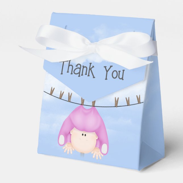 Baby Girl hanging on Clothesline Geschenkschachtel (Vorderseite)