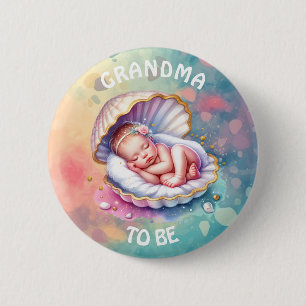 Baby Girl in einem Seashell Baby Duschgranma zu se Button