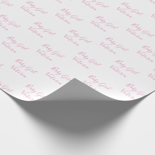 Baby Girl Script Pink Personalisierter Name Geschenkpapier (Ecke)