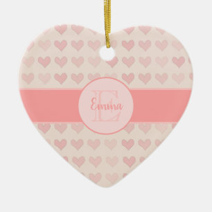 Baby Girl Vorname Pink Monogram Herzweihnachtsfest Keramik Ornament