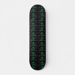 Baby Green Dragon Muster Skateboard