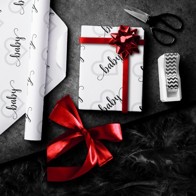Baby Heart | Modern Black Simple Blüh Script Geschenkpapier (Von Creator hochgeladen)