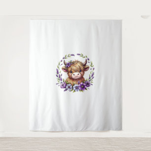 Baby Highland Kuh mit violetten Blumen Schottische Wandteppich