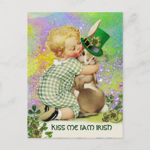 BABY HUGGING RABBIT St. Patrick's Day Kleeblatts Postkarte
