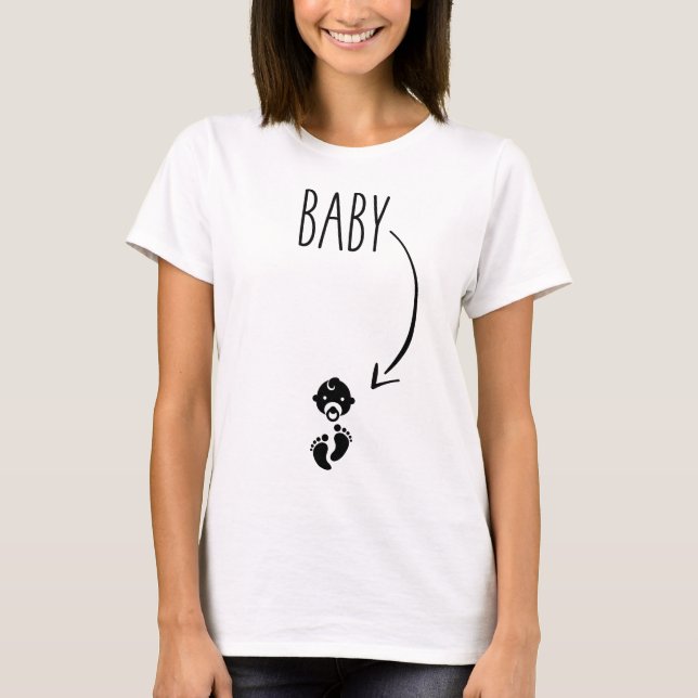 Baby im Bauch - Schwangerschaftsankündigung T-Shirt (Vorderseite)
