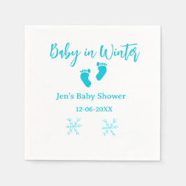 Baby im Winter duschen blaue Babyfüße Schneeflocke Serviette