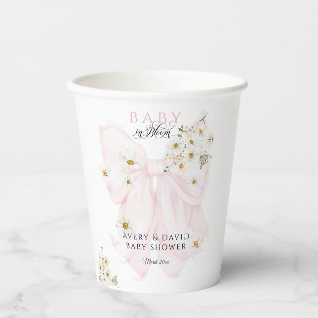 Baby in Bloom Daisy Pink Bow Girl Baby Dusche Pappbecher (Vorderseite)