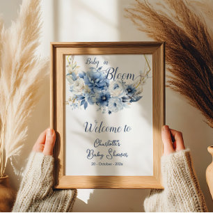 Baby In Bloom Elegante blaue Blumen Willkommen Poster