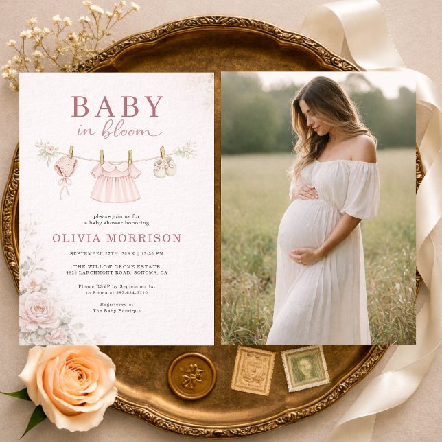 Baby in Bloom Pink Clothesline Photo Baby Shower Einladung (Von Creator hochgeladen)