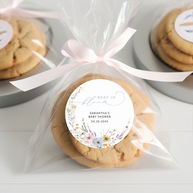 Baby in Bloom Wildblumen Minimalistisch Babydusche Runder Aufkleber (Von Creator hochgeladen)