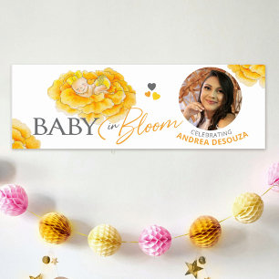Baby in blühender Aquarellgelb-Foto-Babydusche Poster