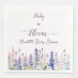 Baby in blutfarbigen Lupine Blume Kinderdusche Serviette