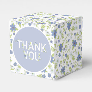 Baby in der Blütendusche Geschenkschachtel