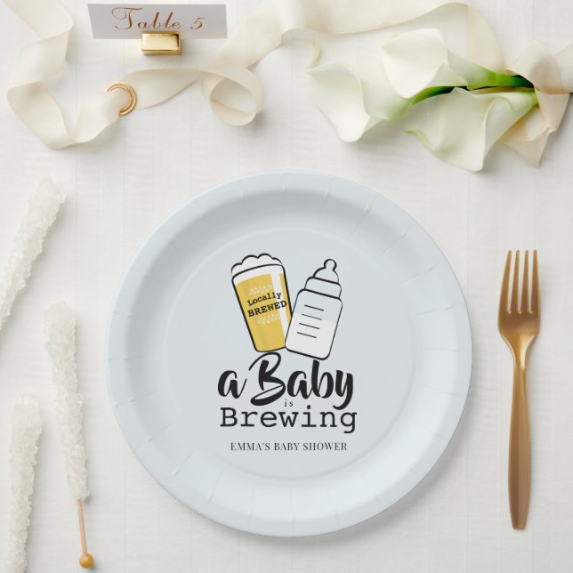 Baby is Brewing Beer Baby Bottle Blue Baby Shower Pappteller (Hochzeit)