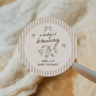Baby is Brewing handgezeichnete Kaffee-Baby-Party Runder Aufkleber