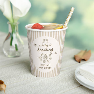 Baby ist am Brauen Handgezeichnete Kaffee-Baby-Par Pappbecher