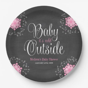 Baby ist es kalte äußere rosa pappteller