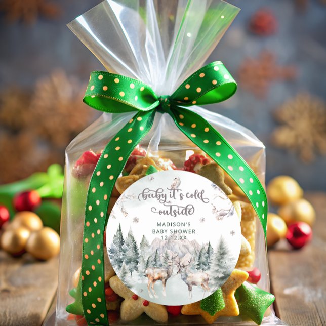 Baby its Cold Outdoorwald Runder Aufkleber (Von Creator hochgeladen)