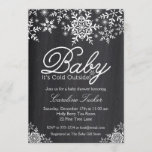 Baby It's Cold Outside Baby Dusche auf Chalkboard Einladung<br><div class="desc">Diese Einladung ist in unseren Schneeflocken auf Chalkboard Babydusche Thema, ideal für eine geschlechtsneutrale Babydusche während der Winter- oder Weihnachtszeit! Zusätzliche Farbschemata und Versionen dieses Designs sind in unserem Shop erhältlich, sowie Koordinierungsartikel. Kontaktieren Sie uns, wenn Sie dieses Design auf ein bestimmtes Produkt angewendet haben! Vielen Dank, dass Sie sich...</div>