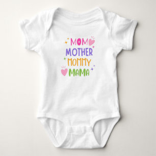 Baby-Jungen- oder kleines Babyshirt Baby Strampler