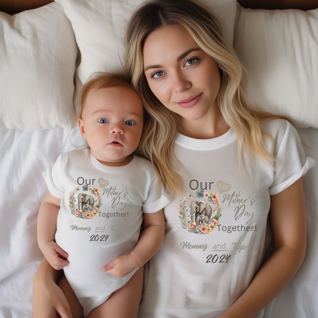 Baby Matching Elephant OurFirstMother'sdayTogether Strampler (Baby Matching. Elephant and baby. Our First Mother's Day Together!)