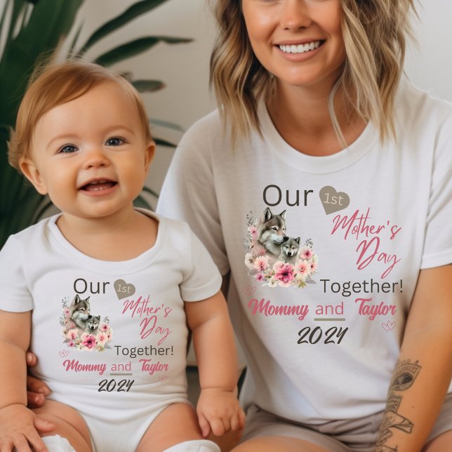 Baby Matching Wolf - unser erster Muttertag zusamm Strampler (Baby Matching. Wolf and cub. Our first Mother's day together!)