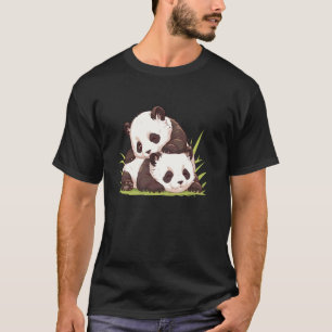 Baby-Panda-Junge spielen Panda-Bär Japanisch T-Shirt