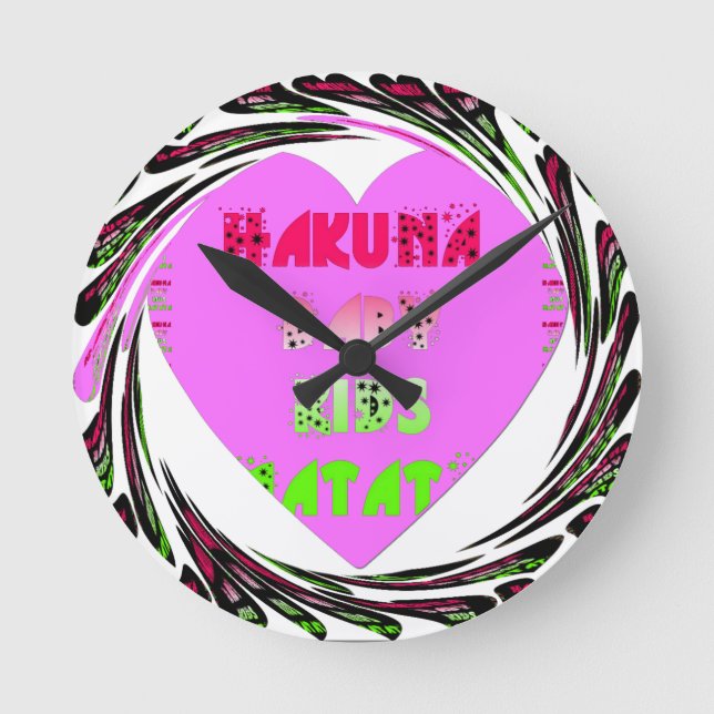 Baby Pink Hearts Hakuna Matata Baby Kids Design.p Runde Wanduhr (Vorderseite)