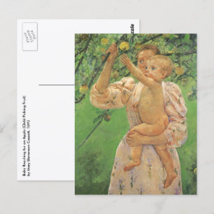 Baby Reaching für einen Apple von Mary Cassatt Postkarte