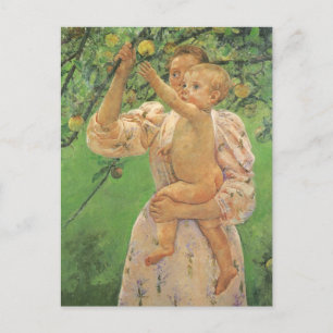 Baby Reaching für einen Apple von Mary Cassatt Postkarte