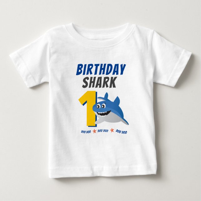 Baby Shark Birthday Shirt mit individuellem Alter (Vorderseite)