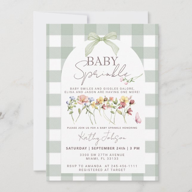 Baby Sprinkle Salbeigrün Gingham Einladung (Vorderseite)