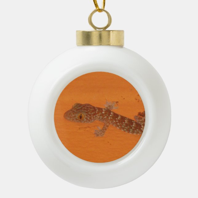 Baby Tokay Gecko Keramik Kugel-Ornament (Vorderseite)