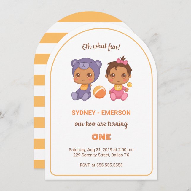 Baby Twins First Birthday Girl Bear Jumpsuit 2 Einladung (Vorne/Hinten)