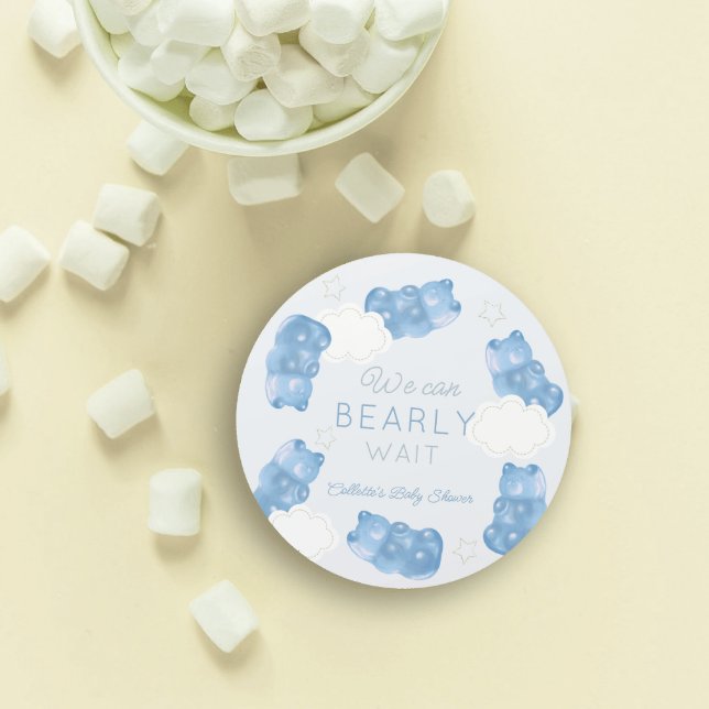 Baby Wait Blue Gummy Bear Boy Baby Dusche Runder Aufkleber (Von Creator hochgeladen)