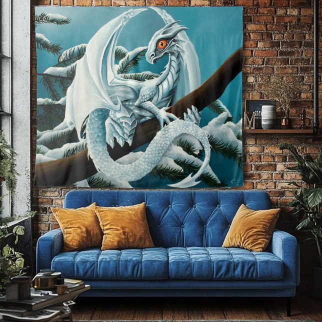 Baby White Winter Dragon Wandteppich (Von Creator hochgeladen)
