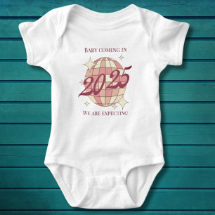 Baby wird 2025 geboren strampler