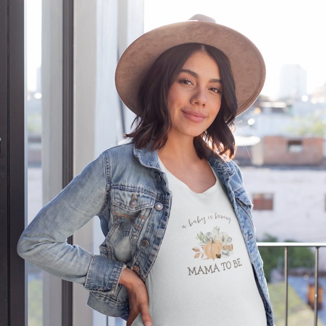 Baby wird gebraut | Kaffeemama im Herbst T-Shirt (Von Creator hochgeladen)