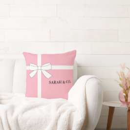 Babyausstattung in Rosa und Weiß Kissen