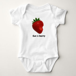 Babyausstattung mit Eleganz und Komfort. Baby Strampler