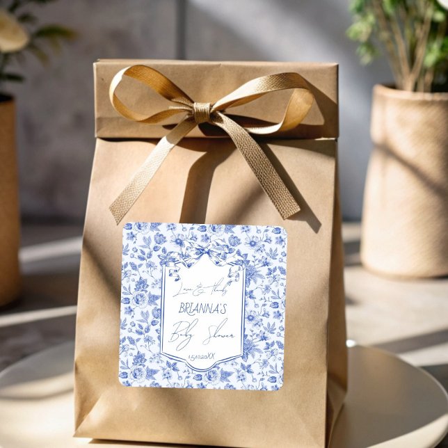 Babyblau-Toilettenspieße Babydusche Quadratischer Aufkleber (Oh baby blue toile de jouy ribbon bow sketch baby shower thank you favor sticker personalized favors)
