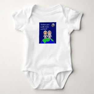 Babybodysuit mit Elternastronauten von Jo Images Baby Strampler