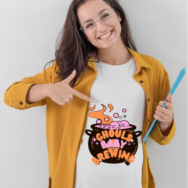 Babybrauen in Ghoul , Kinderankündigung zu Hallowe T-Shirt (Von Creator hochgeladen)