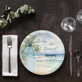 Babydusche an Bord der Surfbretter Pappteller