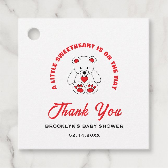 Babydusche Red White Teddy Bear Little Sweetheart Geschenkanhänger (Vorderseite)