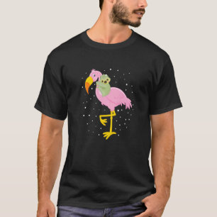 Babyfaultier reitet und schläft auf Flamingo-Licht T-Shirt