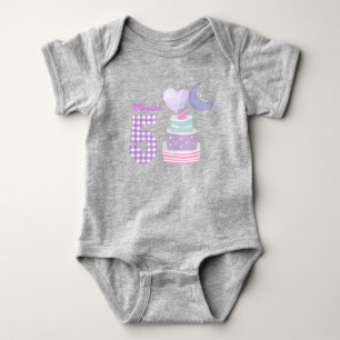 Babykarosserie für fünf Monate Baby Strampler