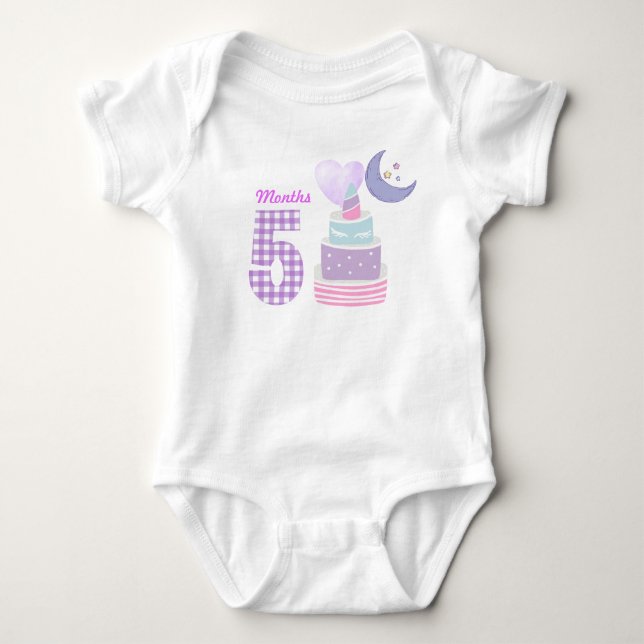 Babykarosserie für fünf Monate Baby Strampler (Vorderseite)